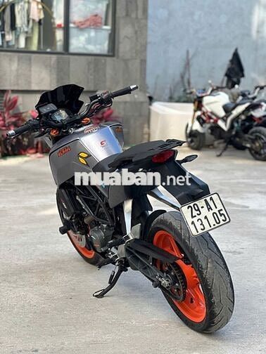 KTM Duke 200 màu Xám