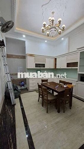 Nhà full nội thất trệt 3 lầu sân thượng liên khu 4/5 BHH B bình tân