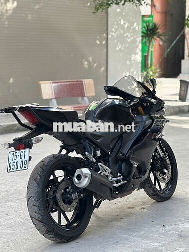 Yamaha R15 Đen