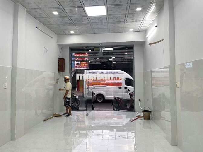 Mặt Tiền Đường Âu Cơ Khu Kinh Doanh Sầm Uất