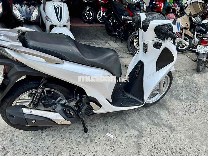 🔴🔴  SH 125 CBS Trắng đen 2018 xe đẹp bao sang tên