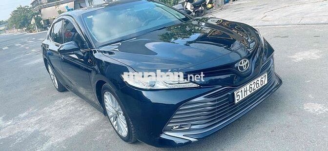 Toyota Camry 2.5Q Đen