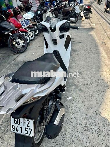 🔴🔴  SH 125 CBS Trắng đen 2018 xe đẹp bao sang tên