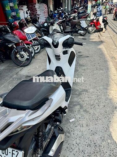 🔴🔴  SH 125 CBS Trắng đen 2018 xe đẹp bao sang tên