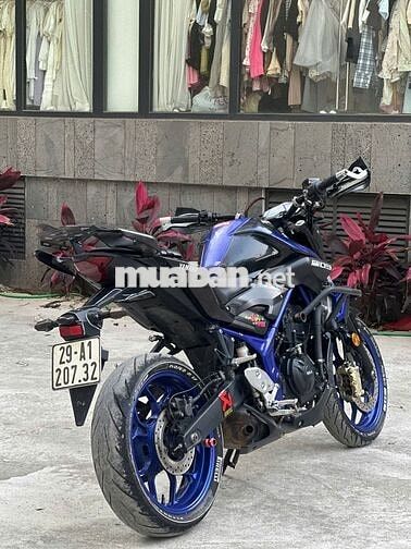 Yamaha MT-03 Đen, Xanh
