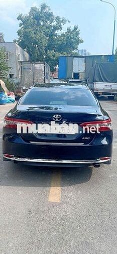 Toyota Camry 2.5Q Đen