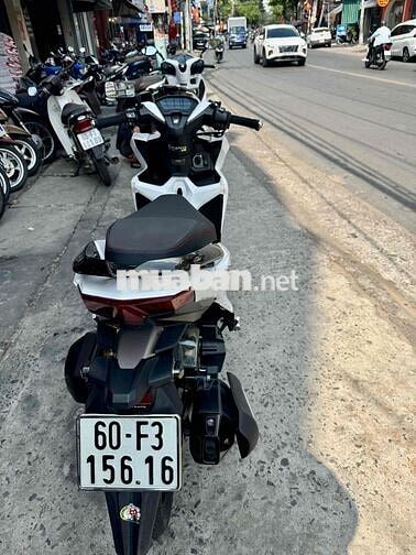 🟢🟢 Vario 125 Trắng đen 2019 khoá Smarkey chính chủ