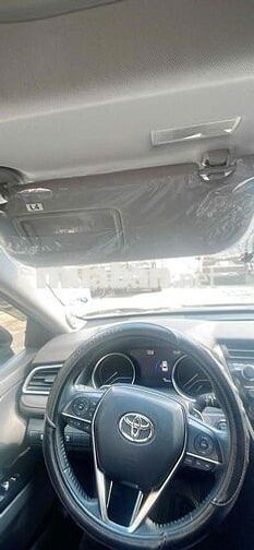 Toyota Camry 2.5Q Đen