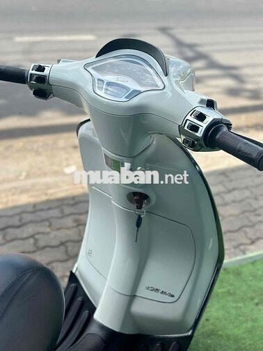 Piaggio Vespa Sprint Trắng Như mới