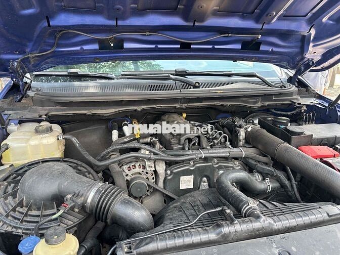 Ford Ranger 5c 900kg đời 2015 máy dầu số tự động