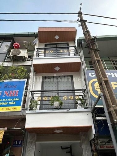 HHMG 3%-MT kinh doanh 39 Phạm Viết Chánh, Q1. Nhà 2 lầu mới