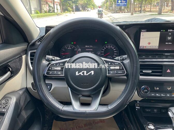 Kia Seltos 2023 1.4 Premium Trắng