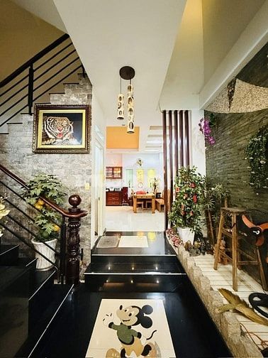 Bán nhà 2 lầu 6x20, giá 750 triệu, ngay chợ Phú Lạc, sổ Hồng riêng 