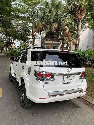 Toyota Fortuner 2016 Trắng