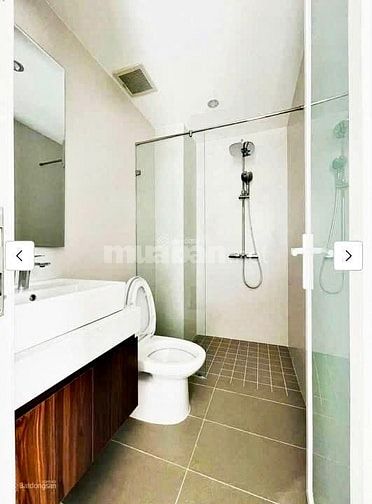 Nhà Bán góc 2 mặt tiền hẻm xe hơi đường Huỳnh Tấn Phát