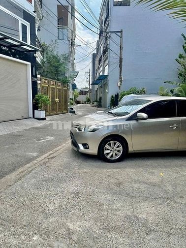 Nhà Bán góc 2 mặt tiền hẻm xe hơi đường Huỳnh Tấn Phát