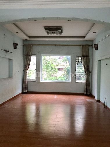 Bán nhà chính chủ 5 tầng gần ngã tư Quang Trung - Lê Trọng Tấn