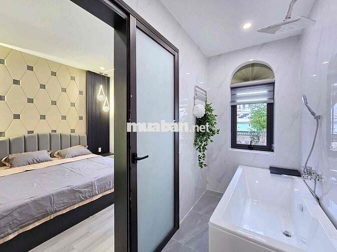 Kẹt vốn kinh doanh, cần bán nhanh nhà lầu gần Chang sin