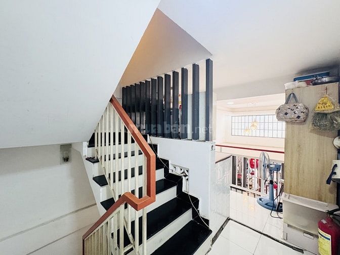 BÁN NHÀ LẠC LONG QUÂN F3 QUẬN 11 - XE HƠI TẬN CỬA 