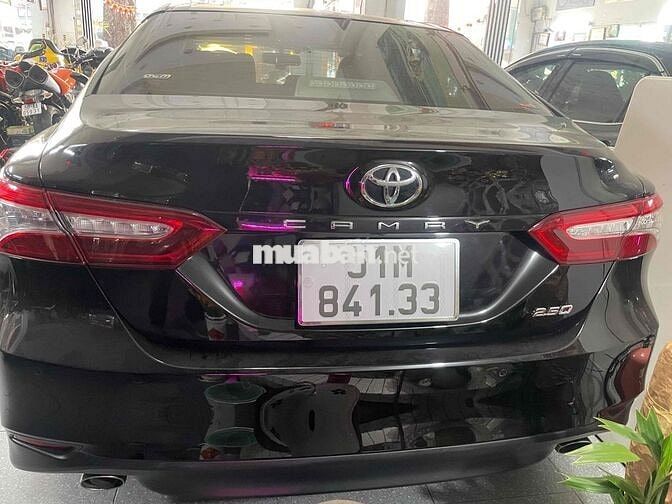 Toyota Camry 2021 2.5Q Đen 38km