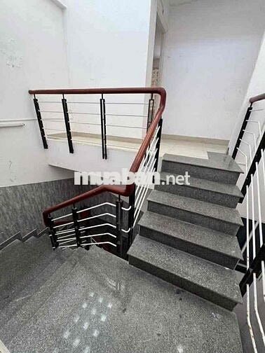 thuê nhà 4 tầng NGÔ QUYỀN gần Cầu Rồng - DTSD: 400m2