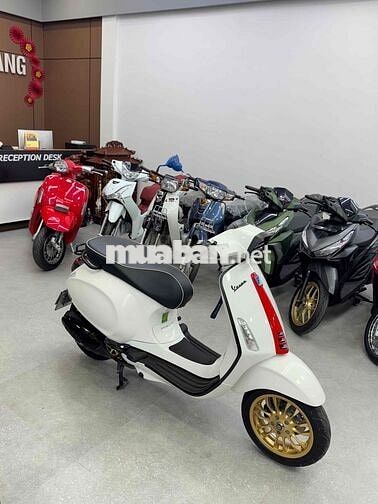 Vespa Sprint 150 Racing 2020 rin chuẩn lướt