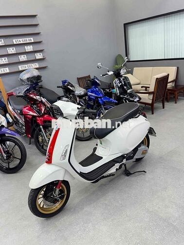 Vespa Sprint 150 Racing 2020 rin chuẩn lướt