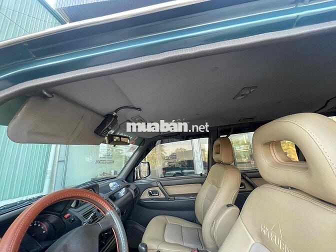 Mitsubishi Pajero V43 Xanh nhập nhật