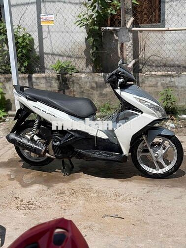 Honda Air Blade 125 Trắng bạc biển 65