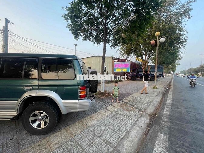 Mitsubishi Pajero V43 Xanh nhập nhật
