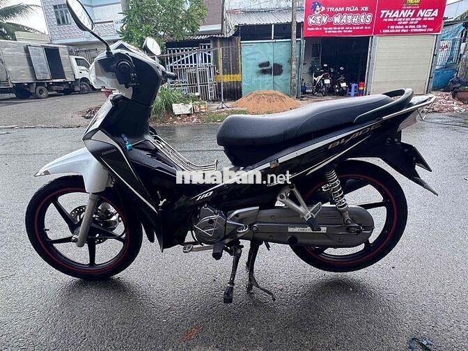 Honda Blade Trắng đen
