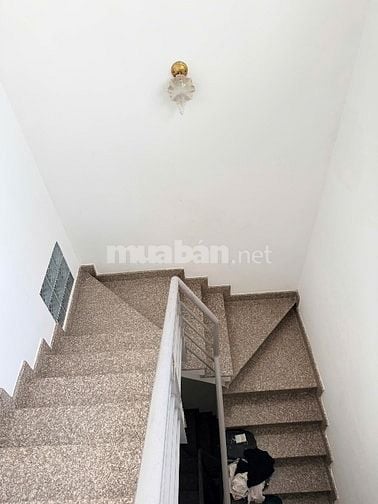 Bán nhà Phú Nhuận. Mặt tiền kinh doanh buôn bán, Dt 4m x 16m Vuông 