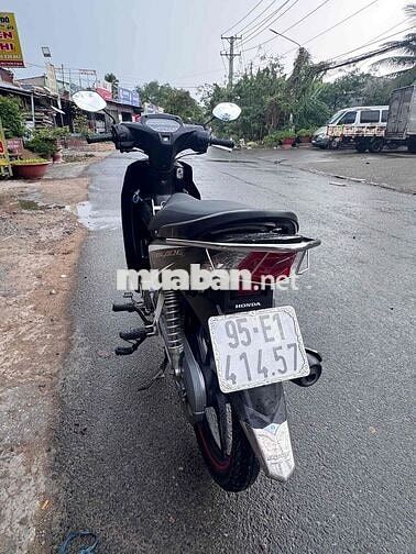Honda Blade Trắng đen