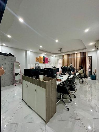Nhà Xây Mới Đại La-Lô Góc 53m2-MT 6m-6Tầng-Thang Máy-Gara ÔTÔ-20Tỷ500