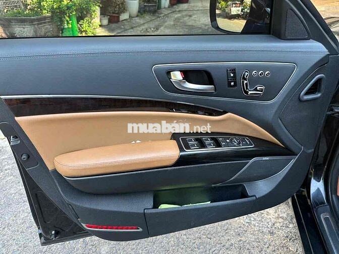 KIA Quoris 2016 Đen 70000 km