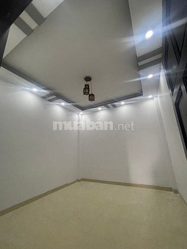 Bán nhà Bình Long, Tân Phú.DT 4.2x18. Đúc 2 Lầu MỚI ở ngay, nhỉnh 6 TỶ