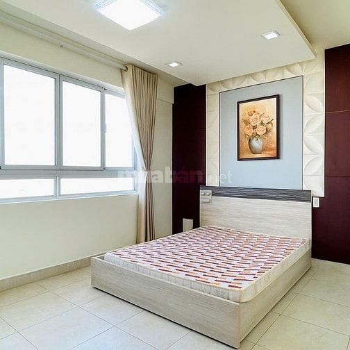 Bán Gấp Căn Hộ Hùng Vương Plaza - 130m², 3PN, 3WC - Sổ Hồng Riêng