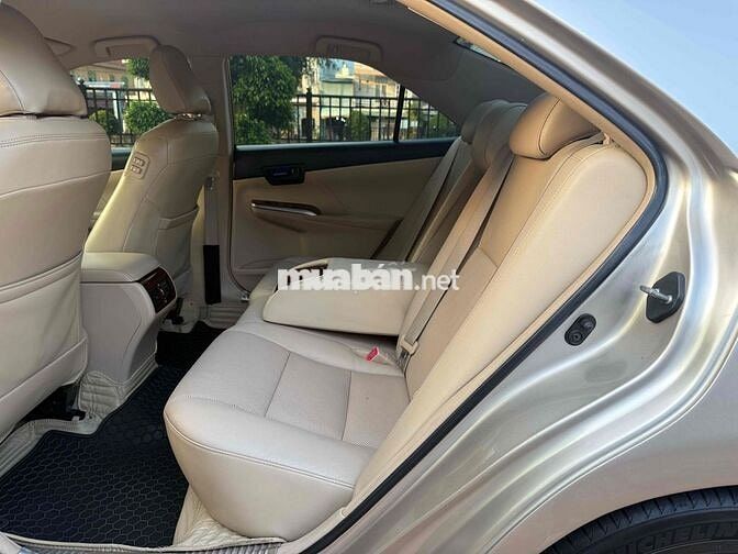 Toyota Camry 2014 2.5G Vàng cát
