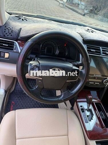 Toyota Camry 2014 2.5G Vàng cát