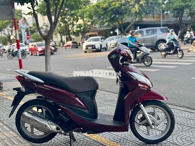 Honda Vision Đỏ mận