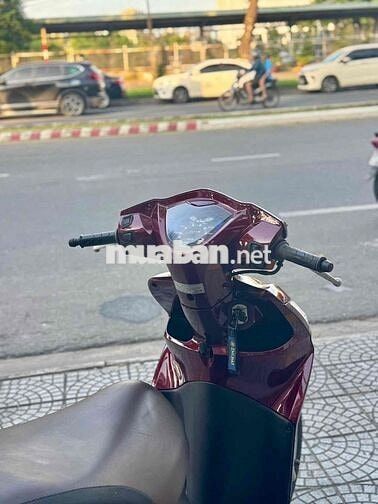 Honda Vision Đỏ mận