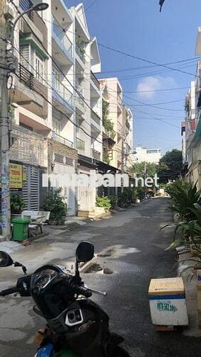 Bán nhà gần chợ An Nhơn - Khu cao tầng đường xe tải