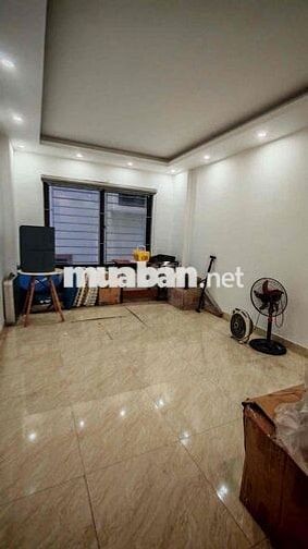 Cầu bươu 33m 5t 1 lửng,đầy đủ công năng,ôtô dừng đỗ cách 10m,an sinh