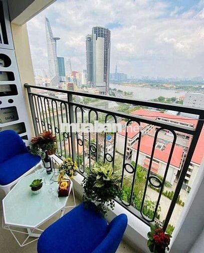 Thuê 2PN Nhà Đẹp View Pháo Hoa ở SG Royal Q4 gần Q1,Q7 L/H:***