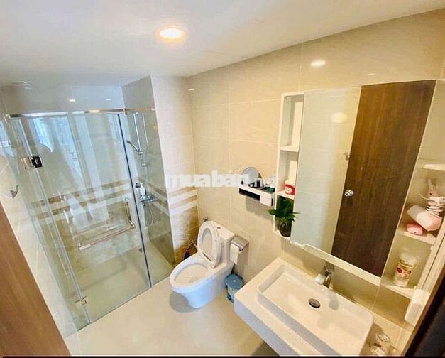 Thuê 2PN Nhà Đẹp View Pháo Hoa ở SG Royal Q4 gần Q1,Q7 L/H:***