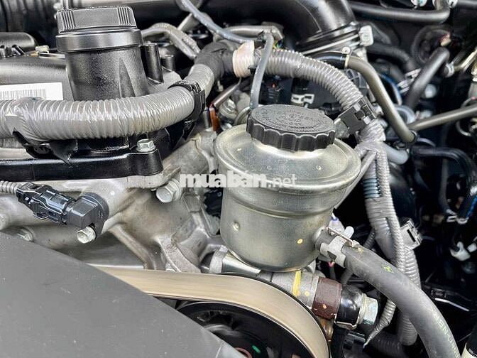 Toyota Fortuner 2017 Bạc 26.000 km