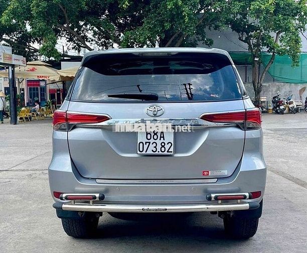 Toyota Fortuner 2017 Bạc 26.000 km