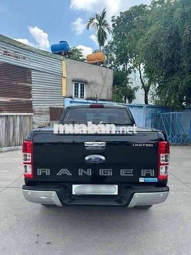 Ford Ranger Limited Đen 5 chỗ