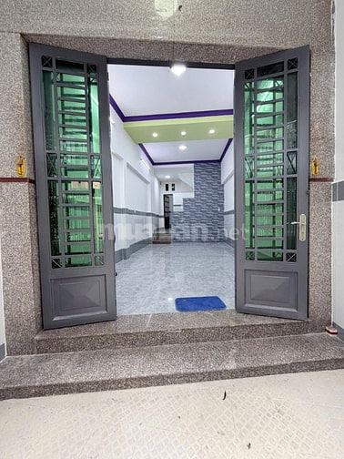 Nhà mới tuyệt đẹp, 1trệt, 1lầu, ST. Ngang 3,7m/NH4m x Dài 14,2m