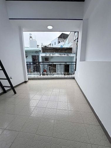 Nhà mới tuyệt đẹp, 1trệt, 1lầu, ST. Ngang 3,7m/NH4m x Dài 14,2m